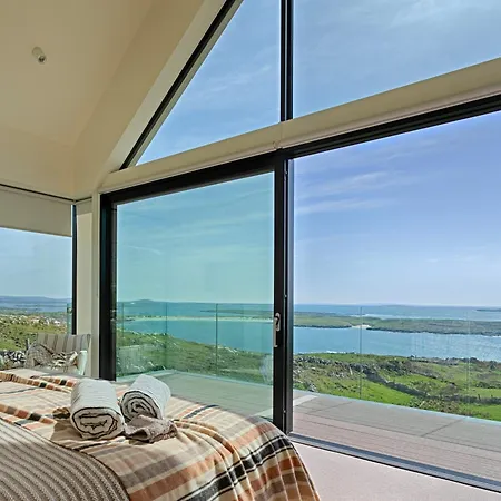 Villa Luxury Glass With Hot Tub & Sea Views - Connemara *