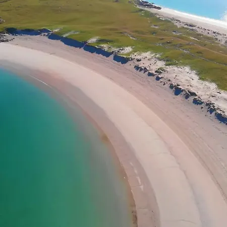 Luxury Glass With Hot Tub & Sea Views - Connemara Roundstone