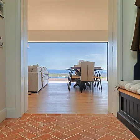 Villa Luxury Glass With Hot Tub & Sea Views - Connemara *