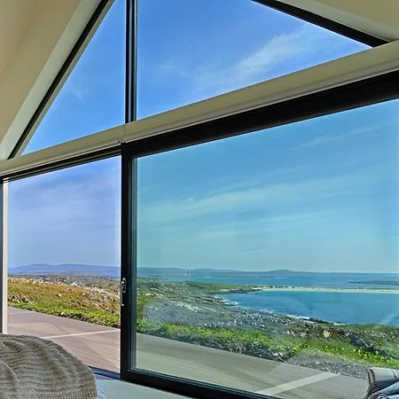 Luxury Glass With Hot Tub & Sea Views - Connemara