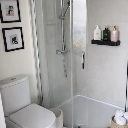 Luxury Glass With Hot Tub & Sea Views - Connemara *