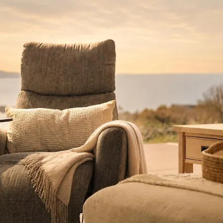 Luxury Glass With Hot Tub & Sea Views - Connemara Villa Roundstone
