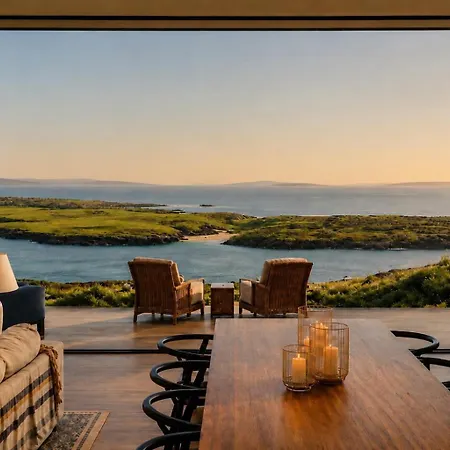Villa Luxury Glass With Hot Tub & Sea Views - Connemara Roundstone
