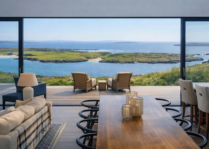 Villa Luxury Glass With Hot Tub & Sea Views - Connemara Roundstone