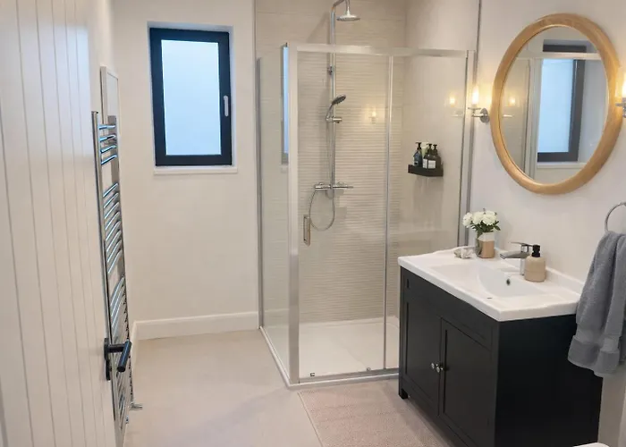 Villa Luxury Glass With Hot Tub & Sea Views - Connemara Roundstone